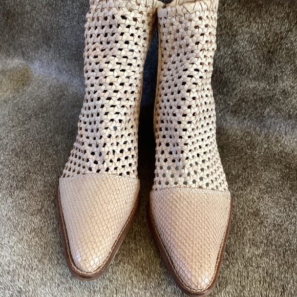 Free People In The Loop Woven Full Zipper Pointy Toe Bootie Boots - Picture 2 of 9